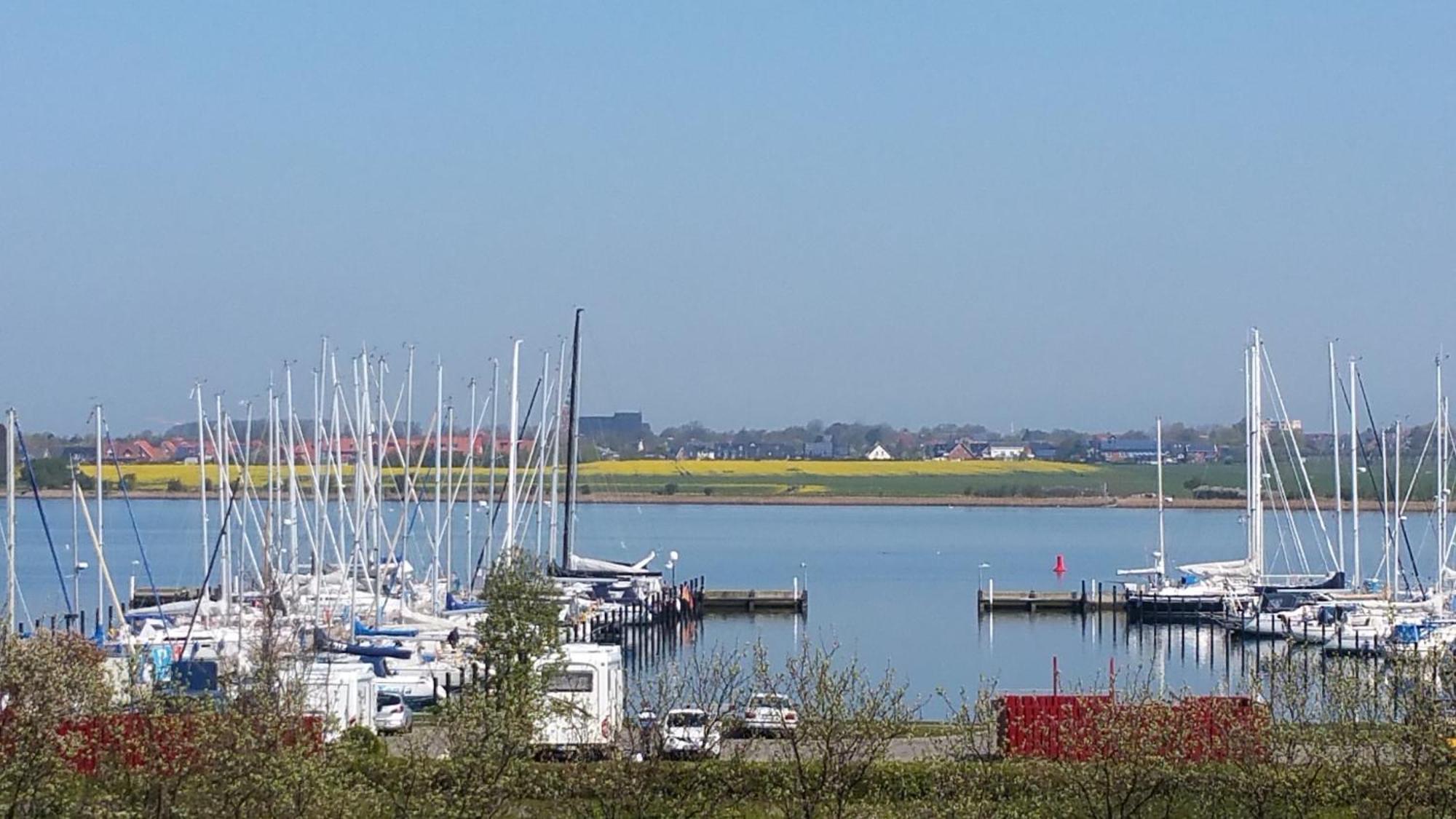 Fewo Eggers 1 Burgtiefe auf Fehmarn Экстерьер фото